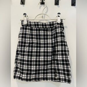 Plaid zip back mini pencil skirt